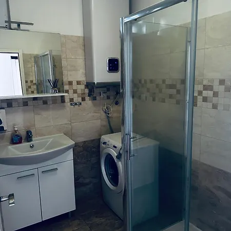 Poljana Plankit *