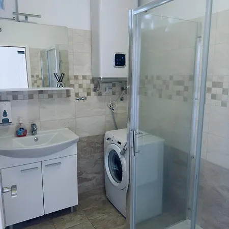 Poljana Plankit Apartment *