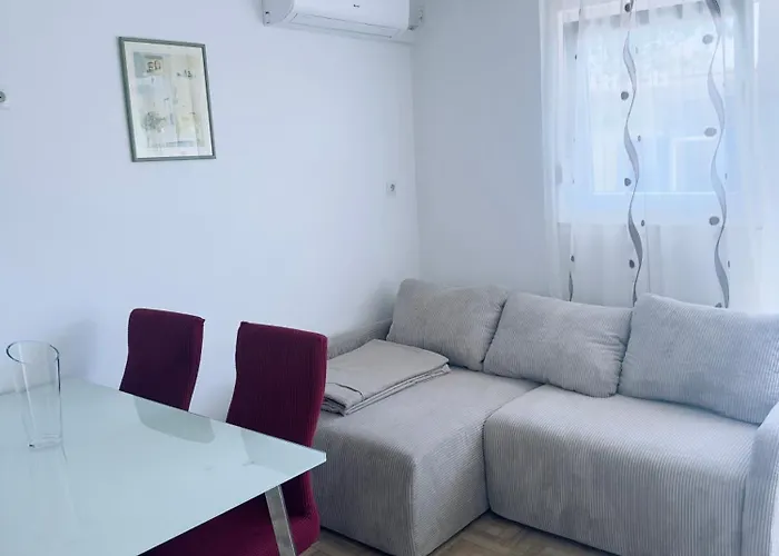Poljana Plankit Apartman *